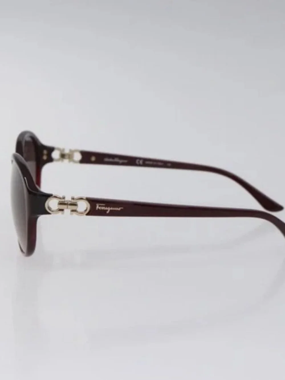 Salvatore Ferragamo Gancini Sunglasses plastic Bordeaux Auth am8572